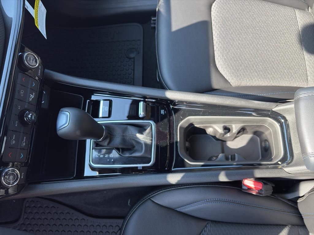 new 2025 Jeep Compass car, priced at $37,492