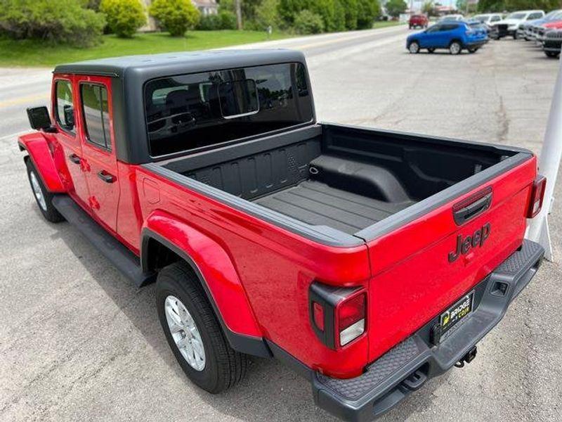 new 2023 Jeep Gladiator car, priced at $38,492