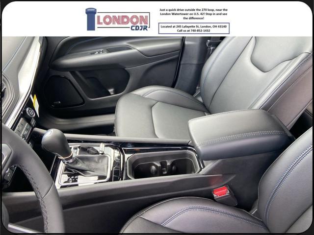 new 2025 Jeep Compass car, priced at $36,587