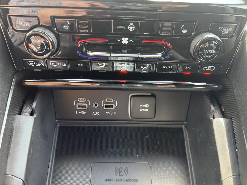 new 2025 Jeep Grand Cherokee car, priced at $43,575