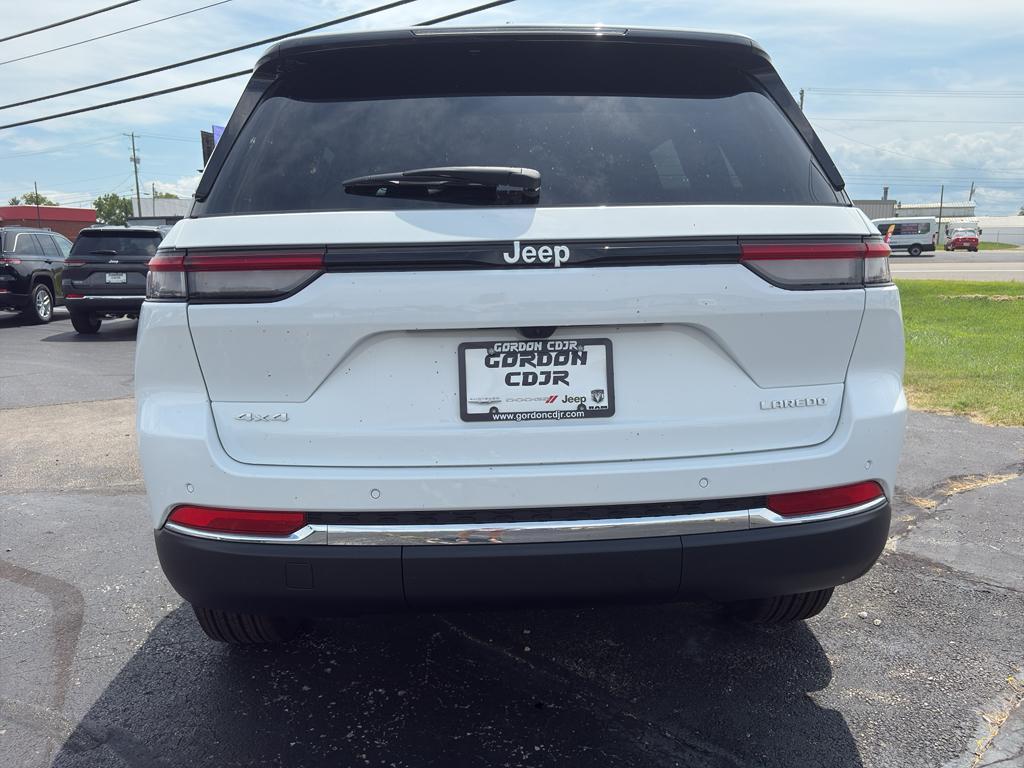 new 2025 Jeep Grand Cherokee car, priced at $43,575