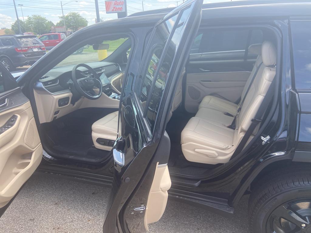 new 2025 Jeep Grand Cherokee L car, priced at $55,068