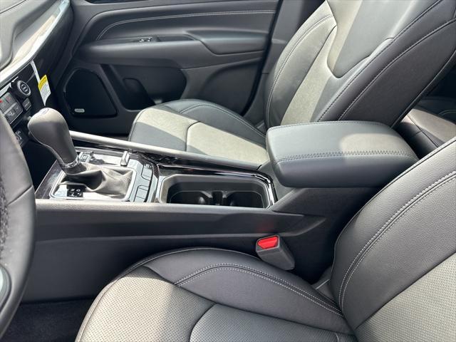 new 2024 Jeep Compass car, priced at $39,195