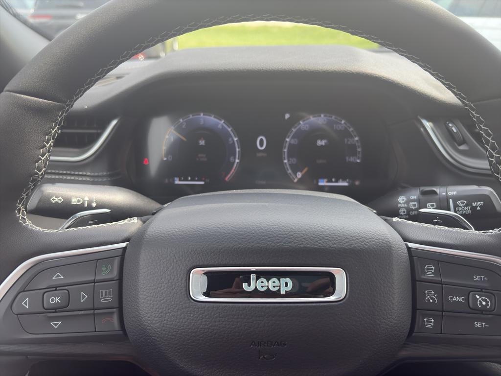 new 2025 Jeep Grand Cherokee car, priced at $44,170