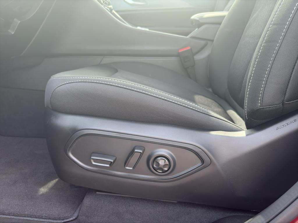 new 2025 Jeep Grand Cherokee car, priced at $44,170