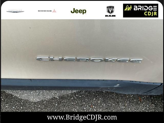 used 2014 Jeep Cherokee car, priced at $10,920