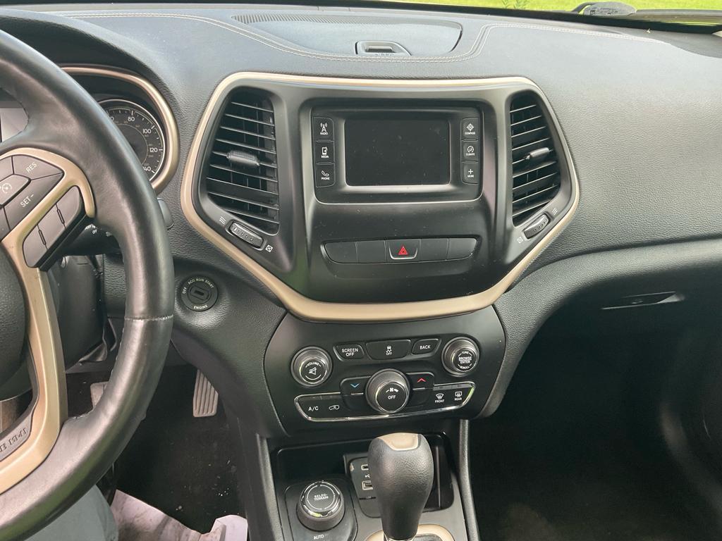 used 2014 Jeep Cherokee car, priced at $12,192