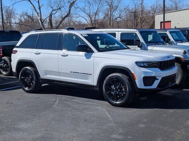 new 2025 Jeep Grand Cherokee car, priced at $43,435