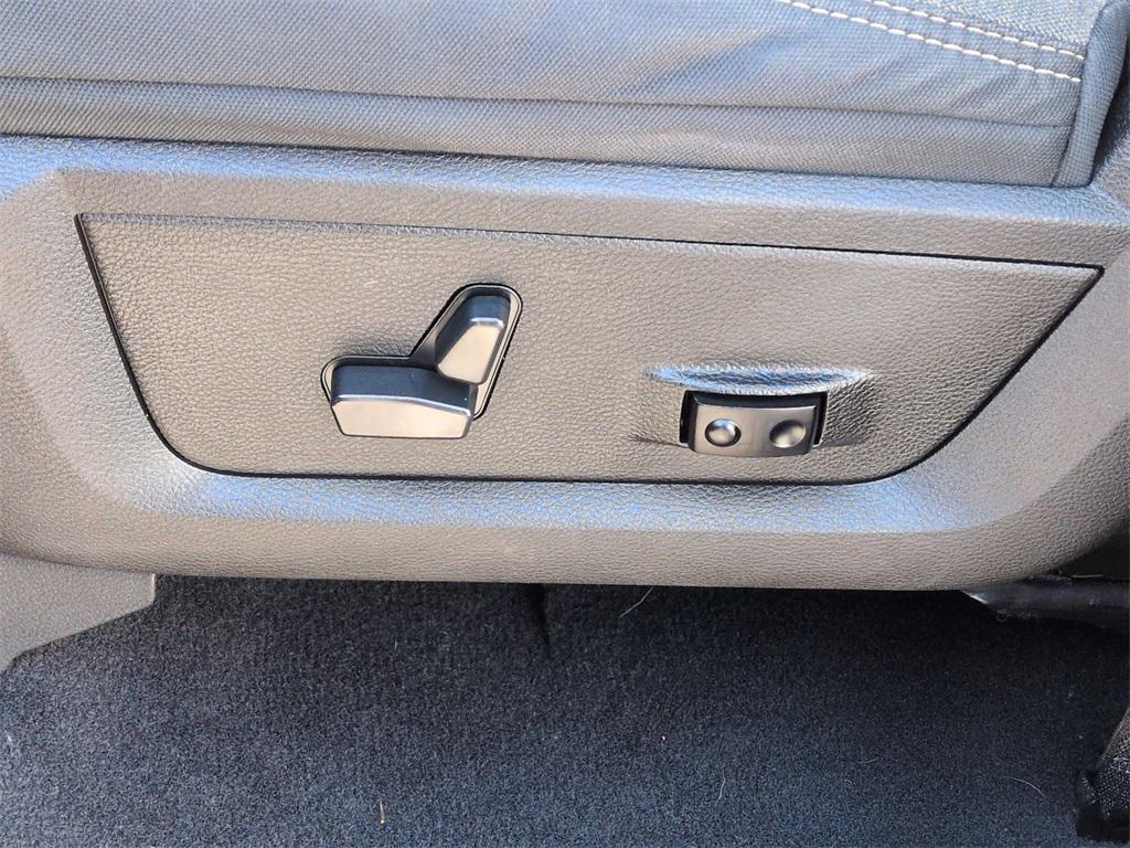 used 2021 Ram 1500 Classic car, priced at $23,800