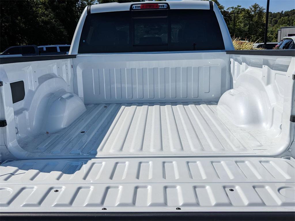 new 2025 Ram 1500 car, priced at $71,870