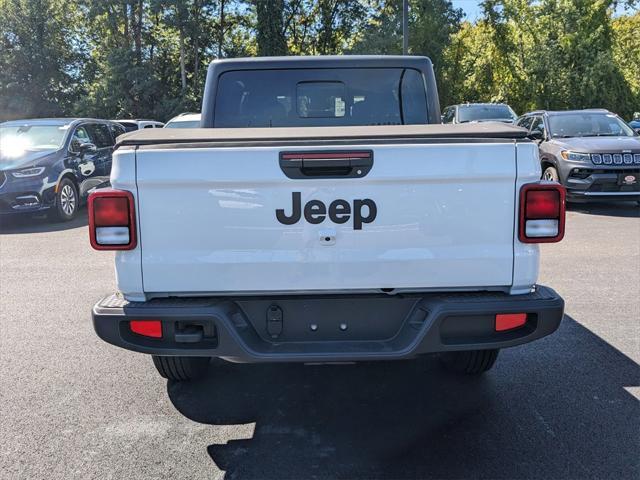 new 2024 Jeep Gladiator car, priced at $44,202