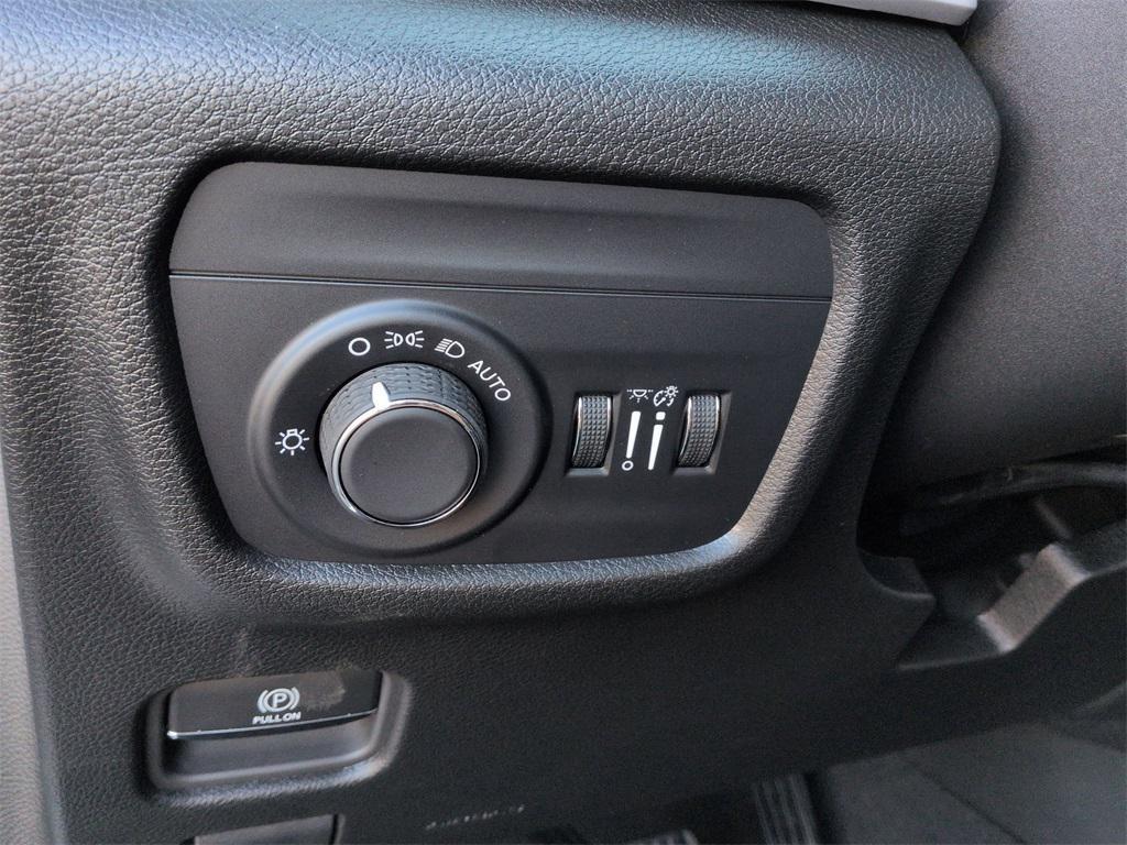 new 2025 Jeep Grand Cherokee car, priced at $44,310