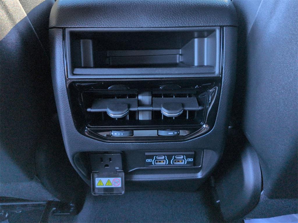 new 2025 Jeep Grand Cherokee car, priced at $44,310