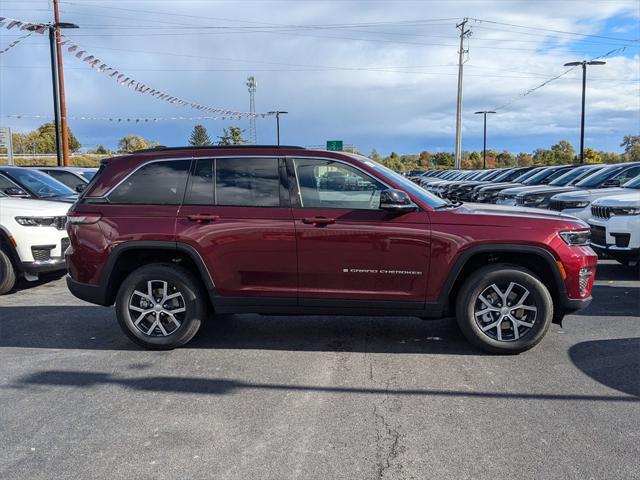 new 2025 Jeep Grand Cherokee car, priced at $52,735