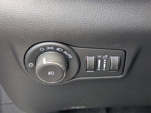 new 2025 Jeep Compass car, priced at $32,248