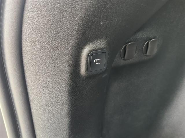 used 2019 Jeep Cherokee car, priced at $17,400