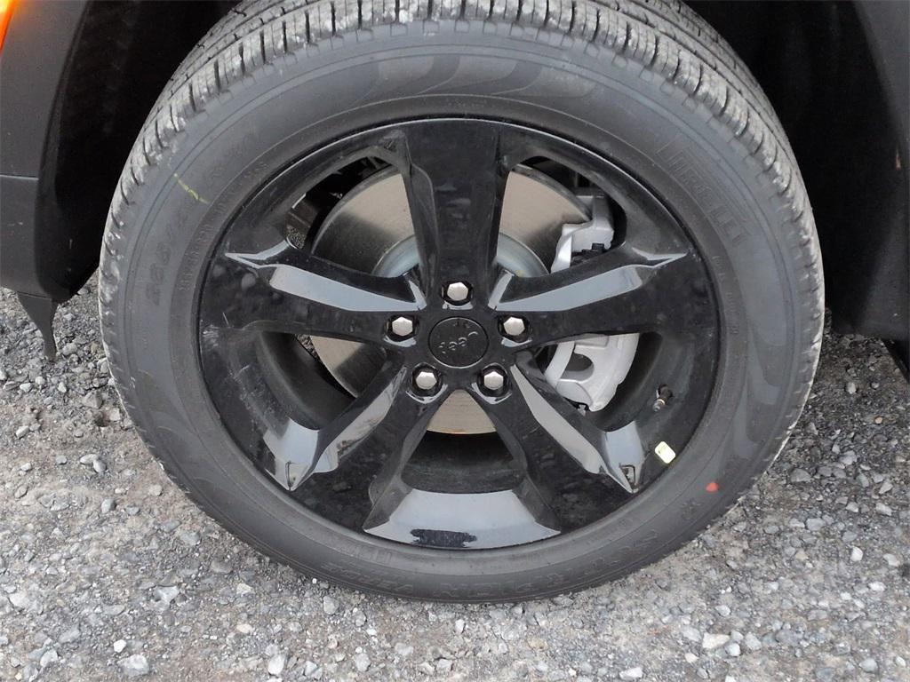 new 2025 Jeep Grand Cherokee L car, priced at $49,720