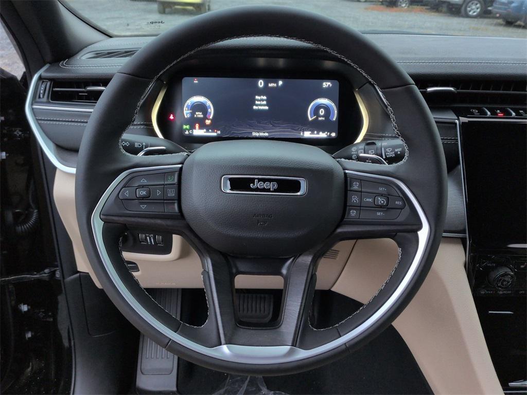 new 2025 Jeep Grand Cherokee L car, priced at $49,720