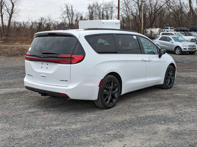 new 2024 Chrysler Pacifica car, priced at $55,710