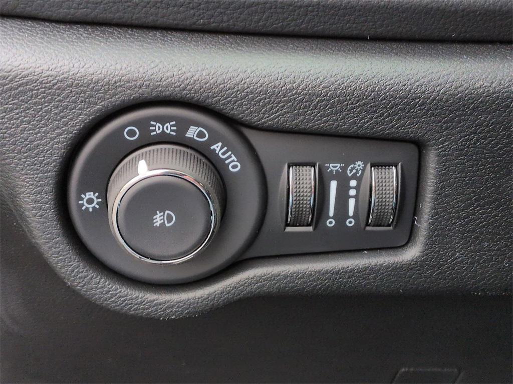 new 2026 Chrysler Pacifica car, priced at $44,610