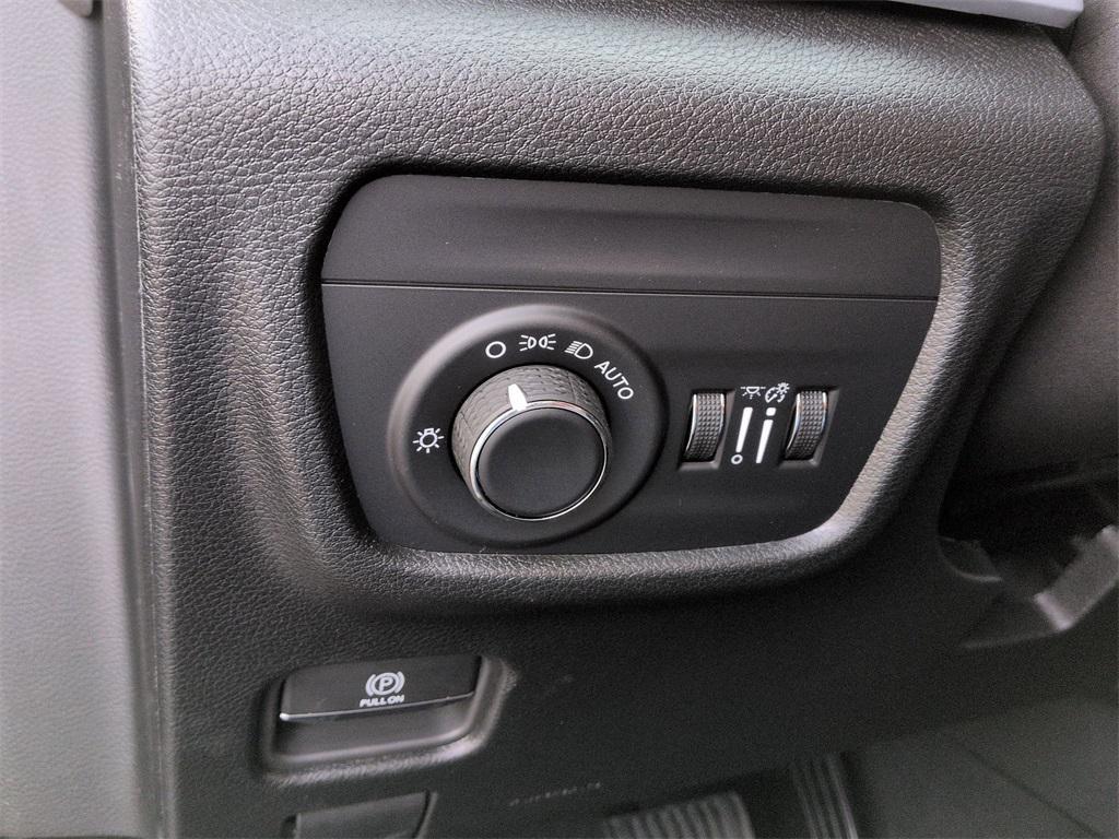 new 2025 Jeep Grand Cherokee car
