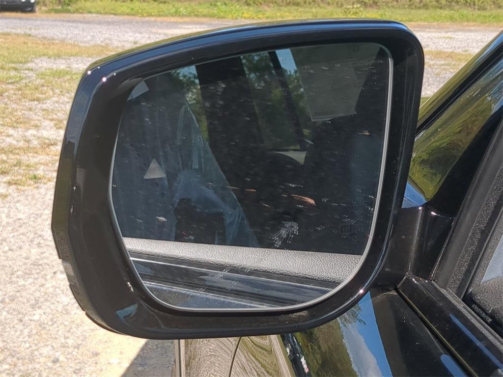 new 2025 Jeep Grand Cherokee car, priced at $42,405