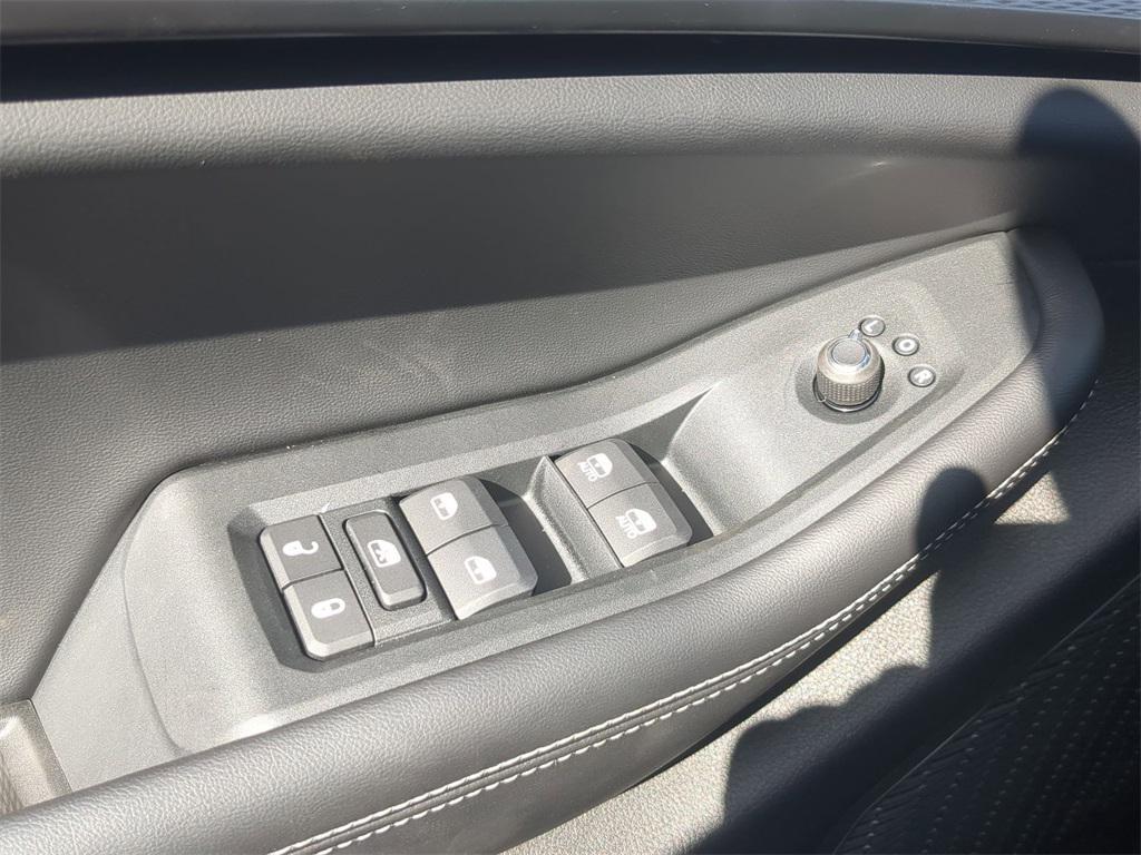 new 2025 Jeep Grand Cherokee car, priced at $42,405