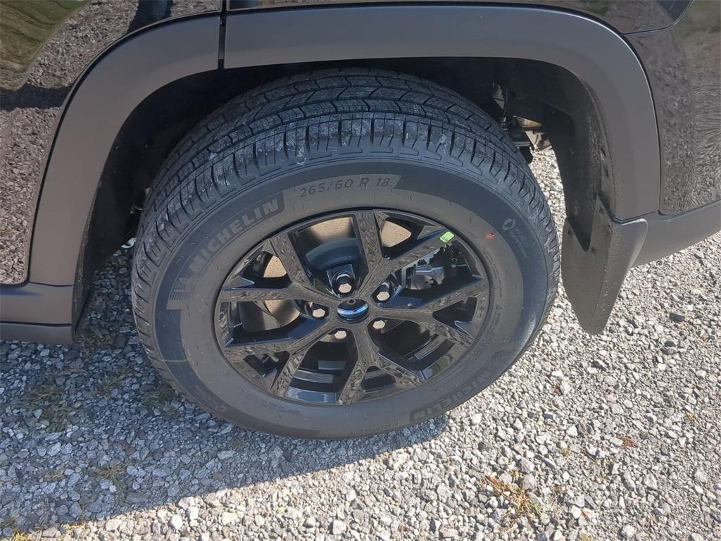 new 2025 Jeep Grand Cherokee car, priced at $42,405