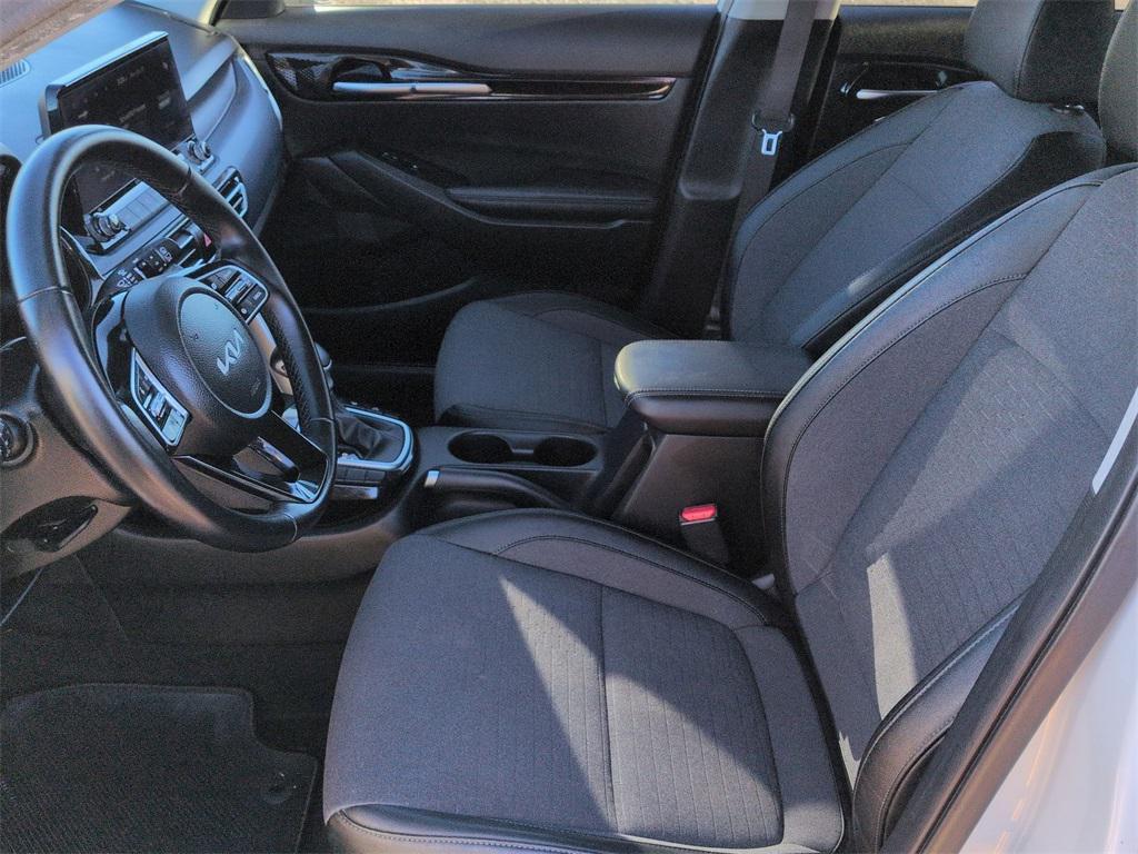 used 2023 Kia Seltos car, priced at $20,700