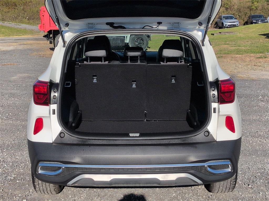 used 2023 Kia Seltos car, priced at $20,700