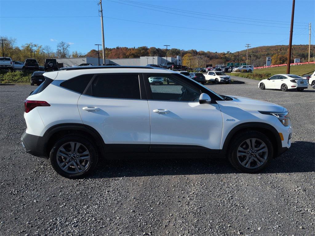 used 2023 Kia Seltos car, priced at $20,700