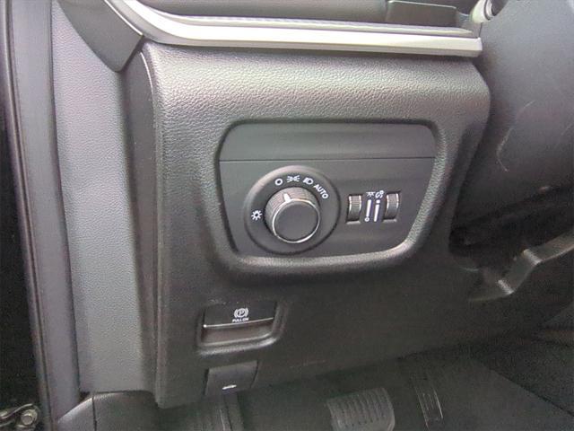 new 2025 Jeep Grand Cherokee car, priced at $43,400