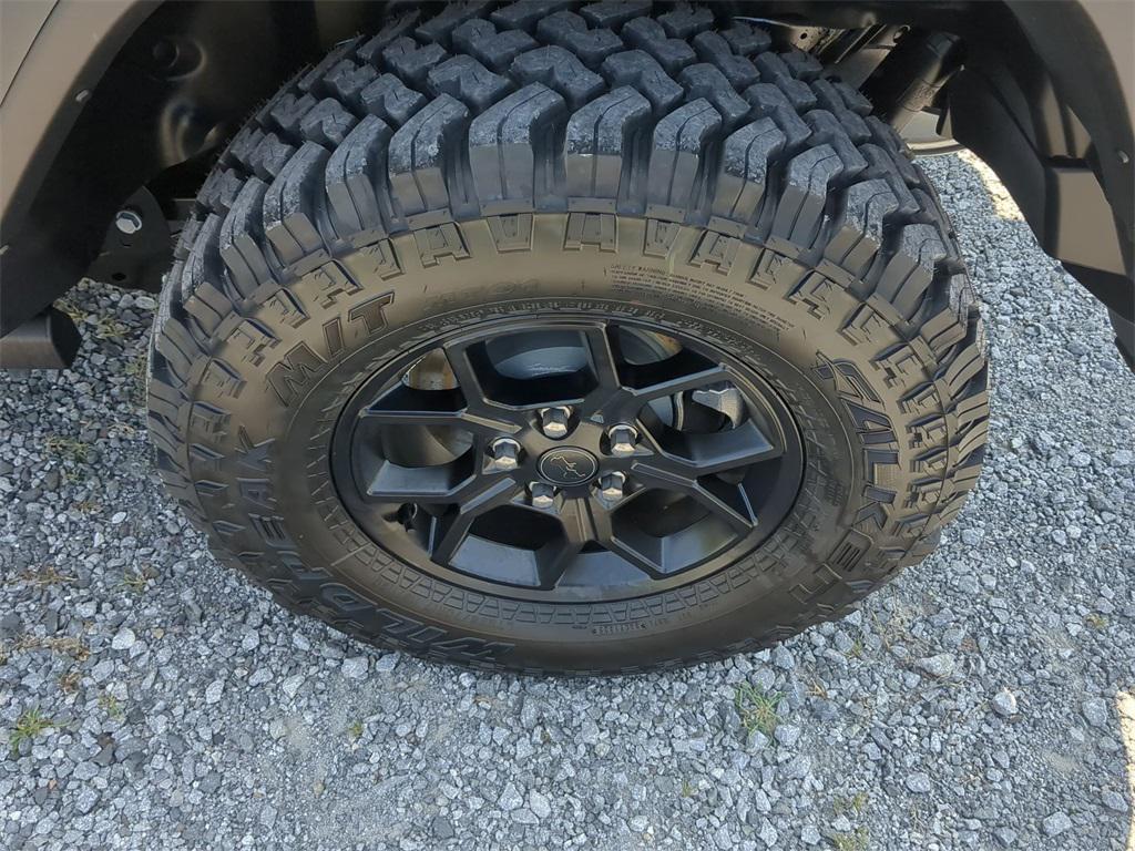 new 2025 Jeep Wrangler car, priced at $48,705