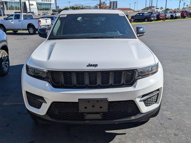 new 2025 Jeep Grand Cherokee car, priced at $52,685