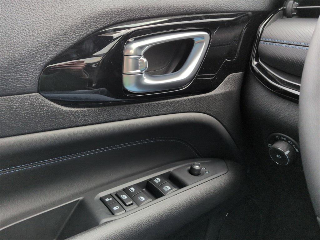 new 2026 Jeep Compass car, priced at $35,750