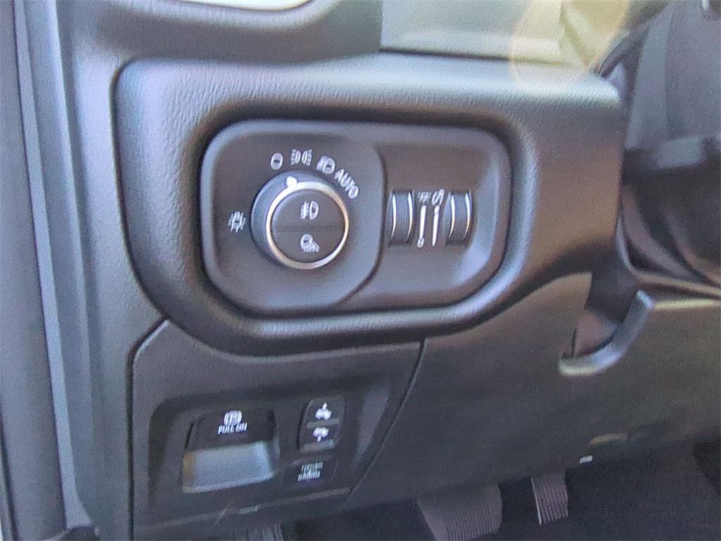 new 2025 Ram 1500 car, priced at $59,740