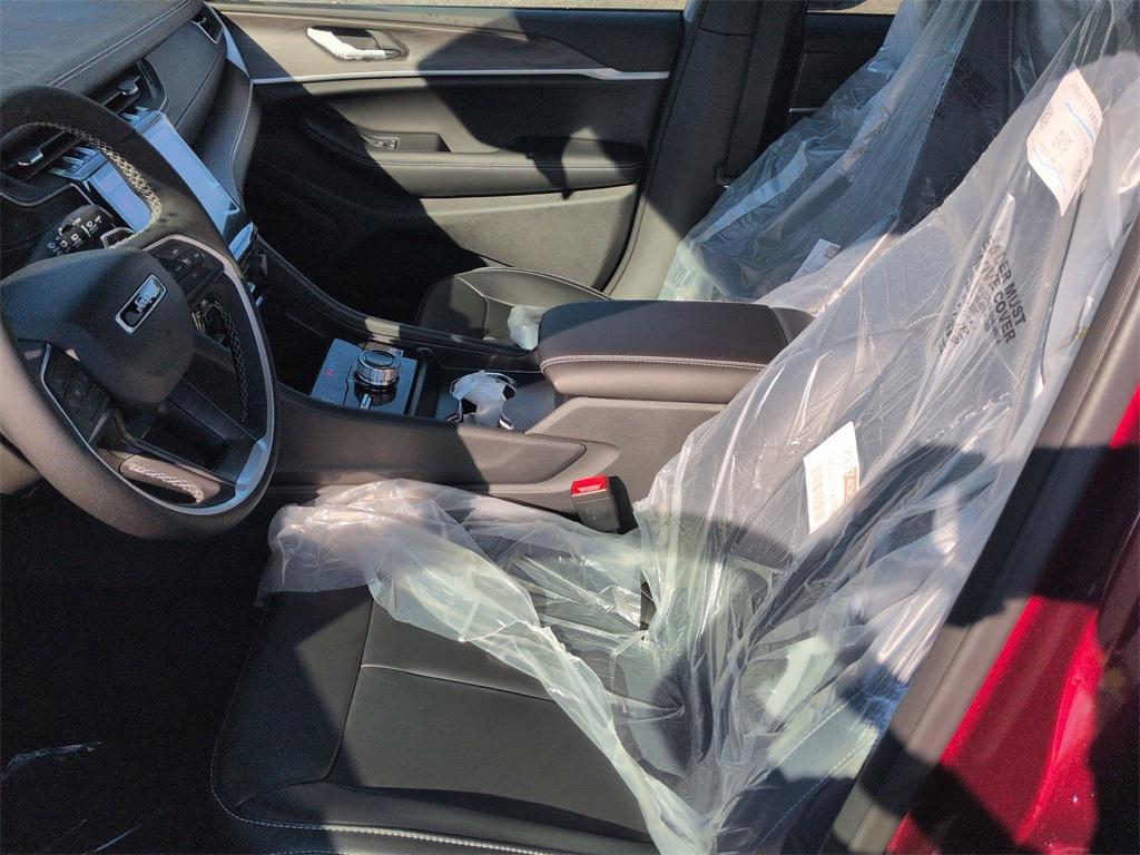 new 2025 Jeep Grand Cherokee car