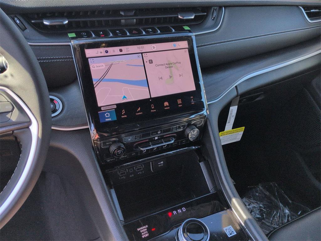 new 2025 Jeep Grand Cherokee car