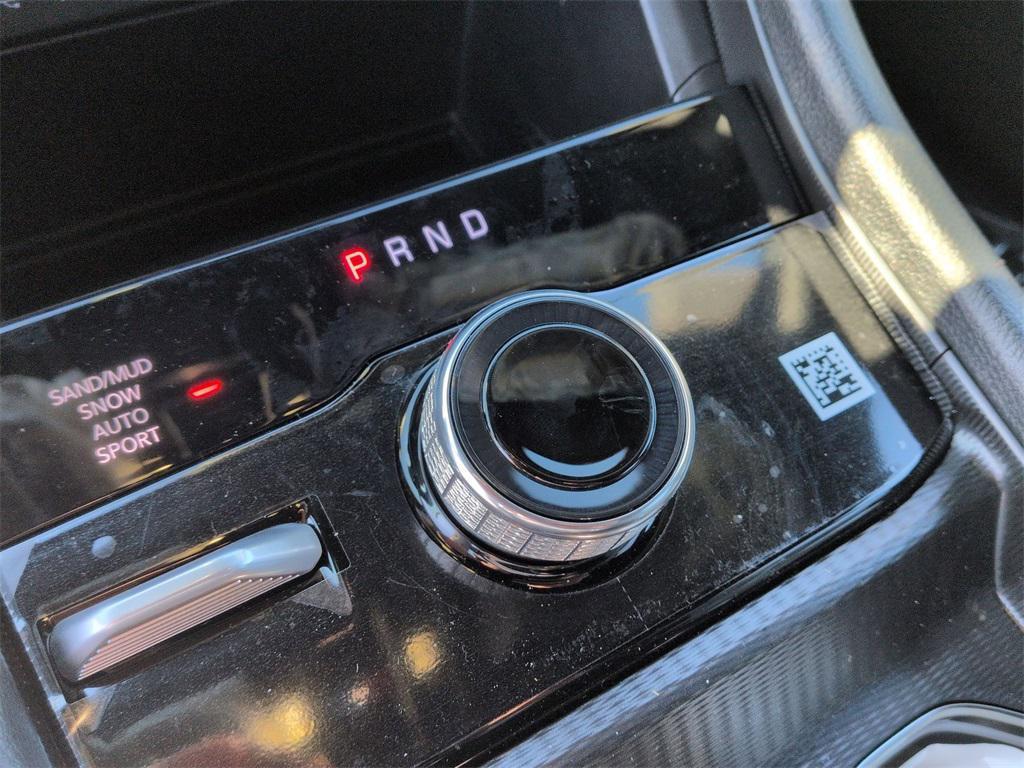 new 2025 Jeep Grand Cherokee car