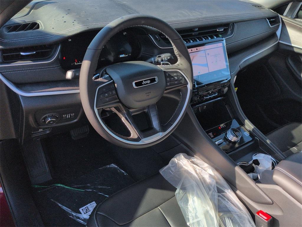 new 2025 Jeep Grand Cherokee car