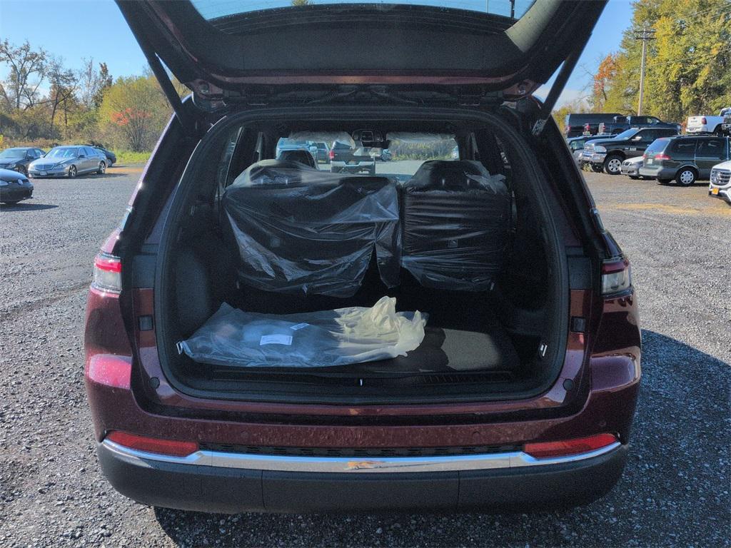 new 2025 Jeep Grand Cherokee car