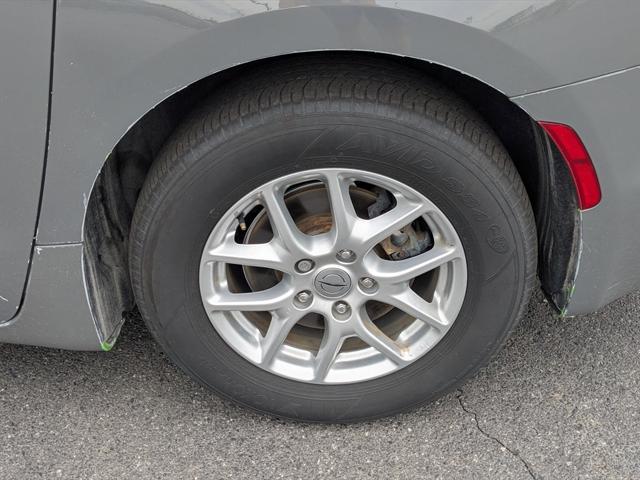 used 2023 Chrysler Pacifica car, priced at $27,350
