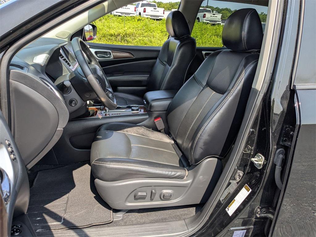 used 2020 Nissan Pathfinder car, priced at $22,950