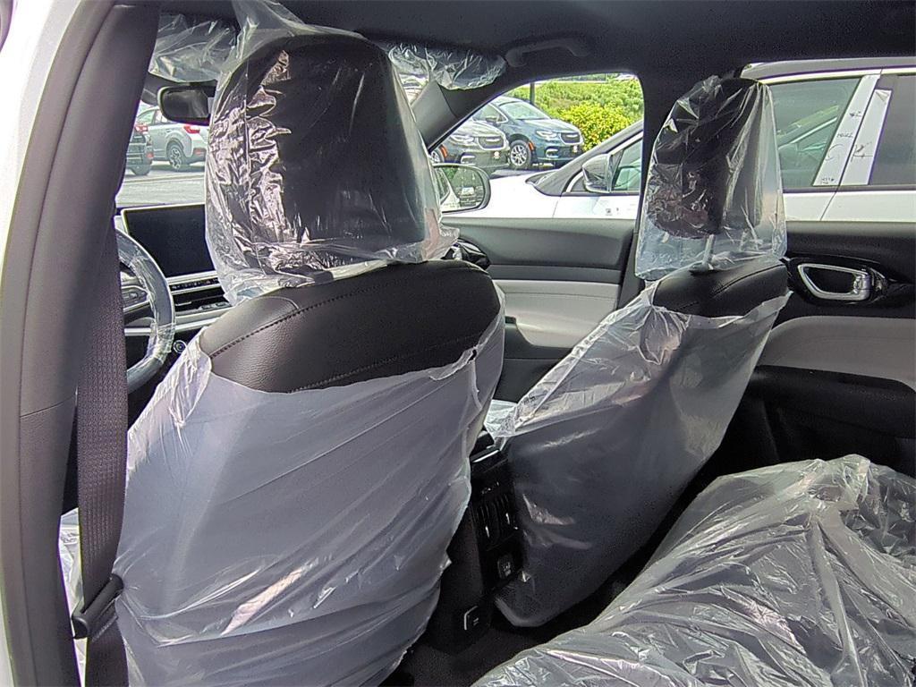 new 2025 Jeep Compass car, priced at $32,990