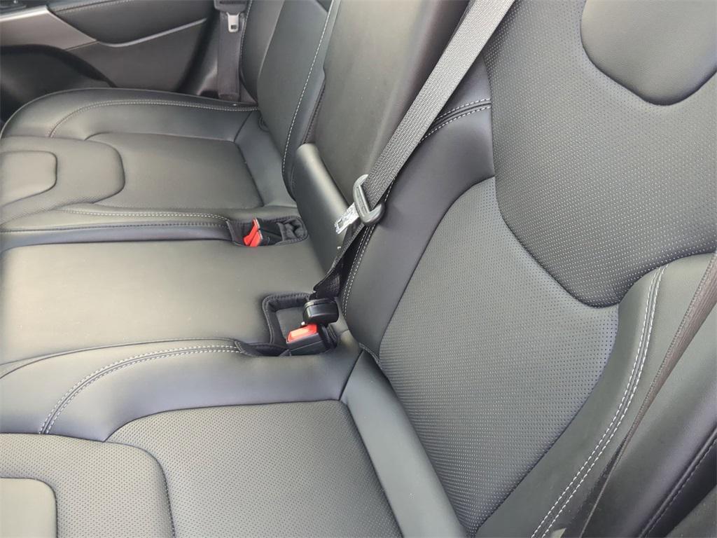 used 2022 Jeep Cherokee car, priced at $27,500