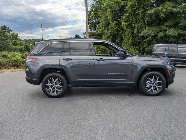 new 2024 Jeep Grand Cherokee car, priced at $48,310