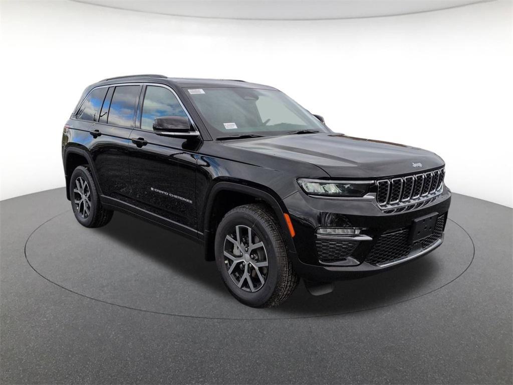 new 2025 Jeep Grand Cherokee car, priced at $48,185