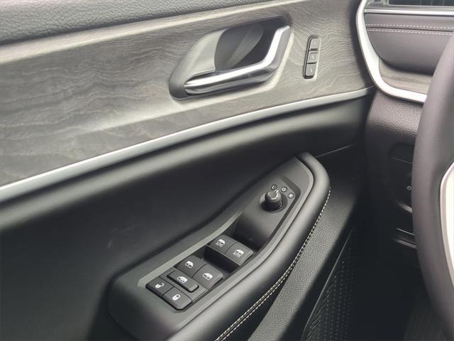 new 2025 Jeep Grand Cherokee L car, priced at $49,712