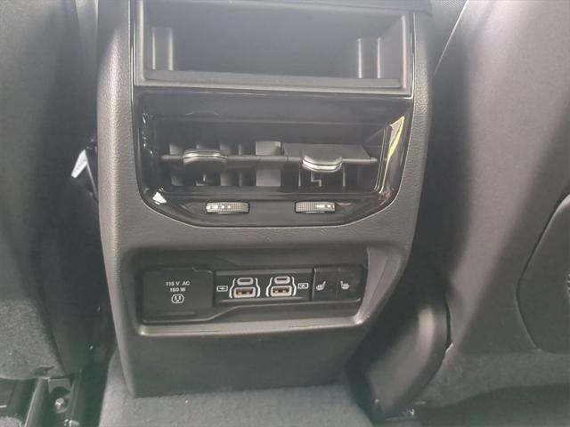 new 2025 Jeep Grand Cherokee car, priced at $46,011