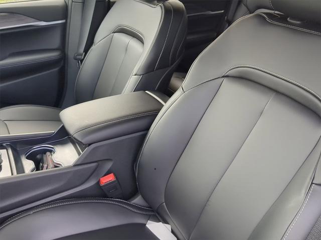 new 2025 Jeep Grand Cherokee car, priced at $46,011